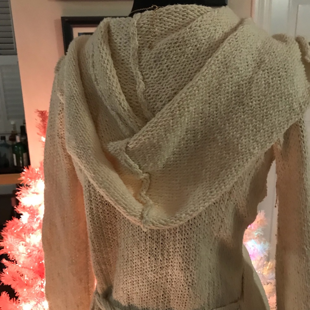 100% Cotton Robe style Sweater with belt & hoodie. M